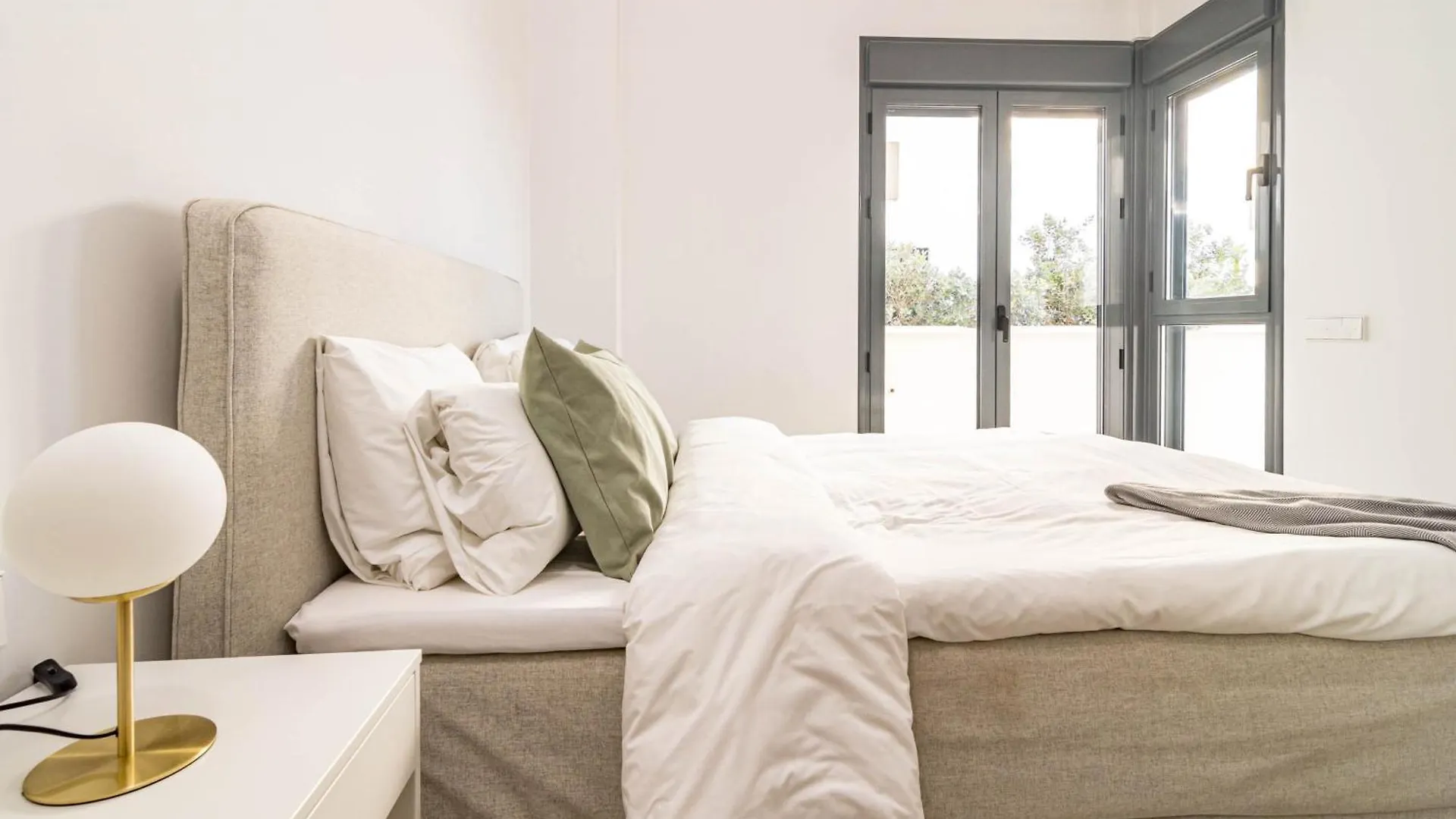 Apartment Lme133A- Stunning Flat Close To Beach In Estepona Spain