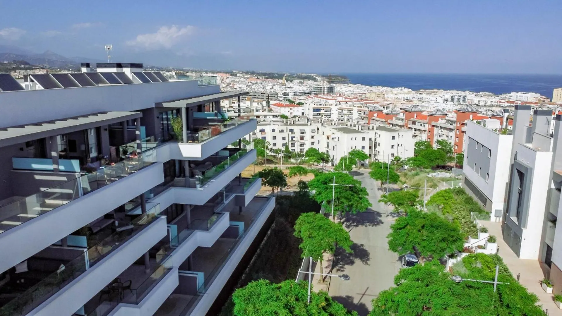 Lme133A- Stunning Flat Close To Beach In Estepona Spain